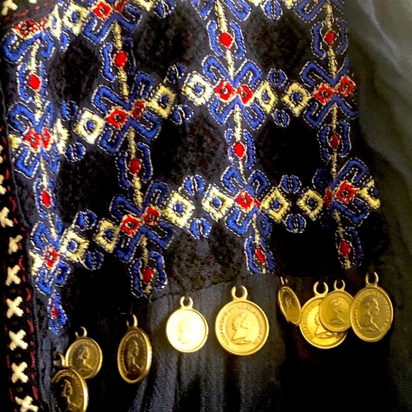 Embroidered Top NWOT Boho Coin Detail Navy Blue Size L Beautiful Fabric Feminine - Picture 2 of 9